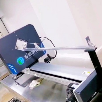 長(zhǎng)圓棒直線度抽檢的*方案：直線度測(cè)量?jī)x的應(yīng)用解析